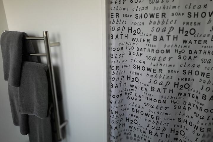 Room 30 of 42