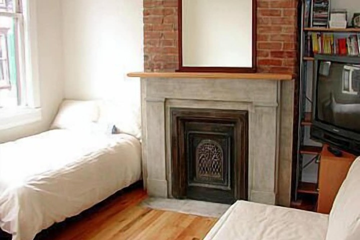 Room 2 of 15