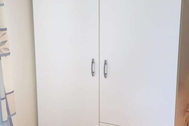 Room 5 of 34