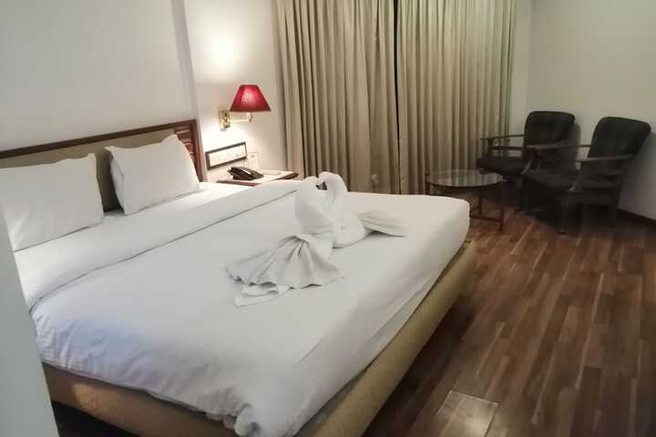 Room 68 of 181