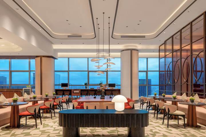 Hotel Interior 17 of 98