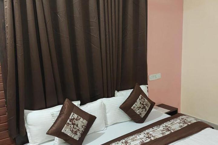Hotel Parth Inn Executive
