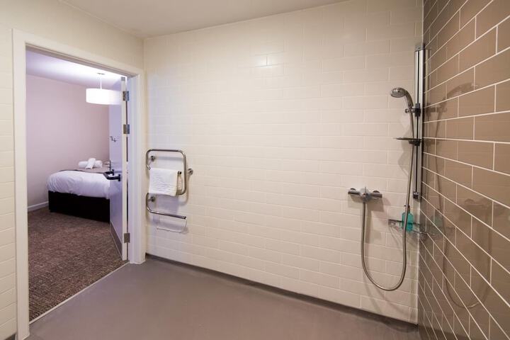 Room 19 of 44