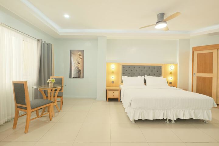 Room 35 of 62