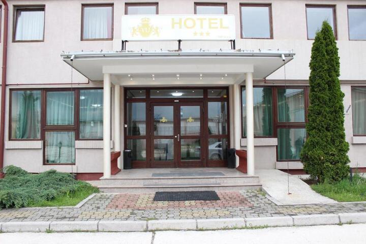 Hotel 7 of 23