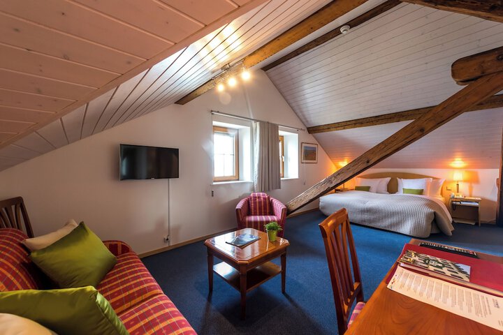 Room 16 of 124
