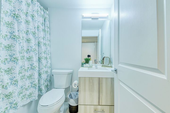 Room 305 of 340