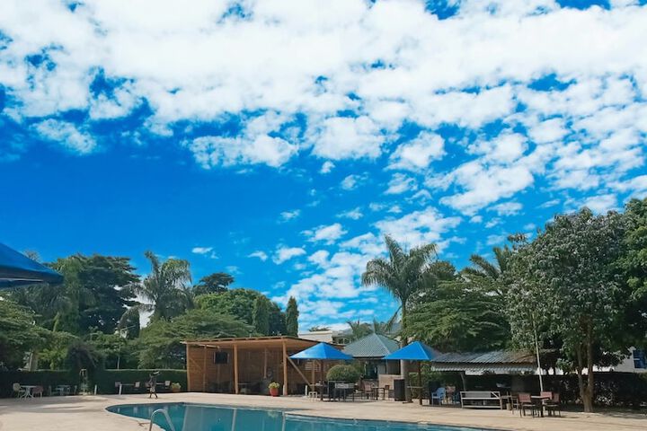 Pool 50 of 70
