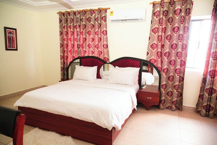 Room 3 of 15