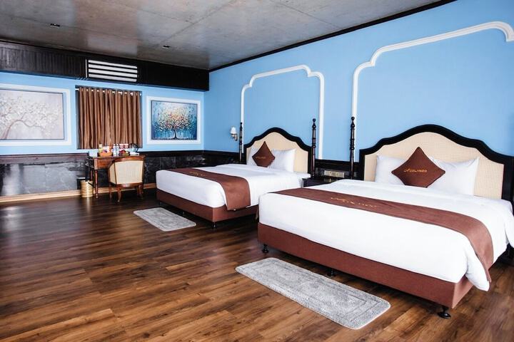 Room 42 of 190