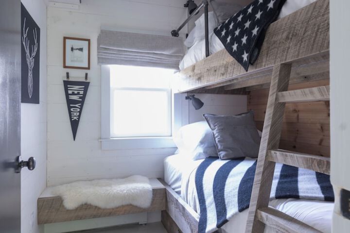 Room 10 of 72