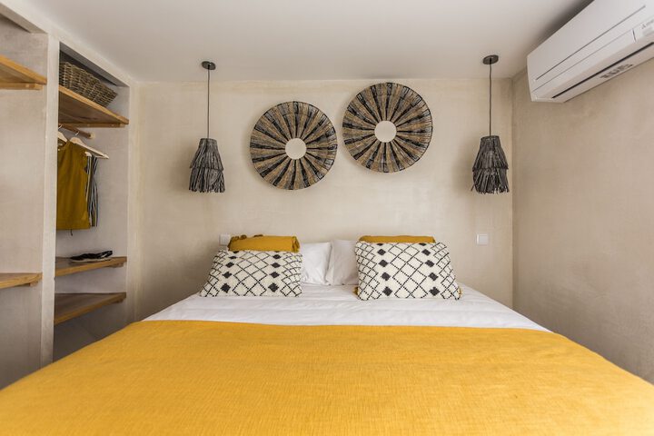 Room 10 of 118
