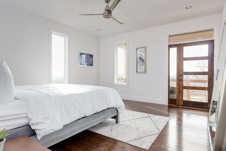 Modern 4br 2.5ba by DT w Roof Deck by Domio in Nashville, TN