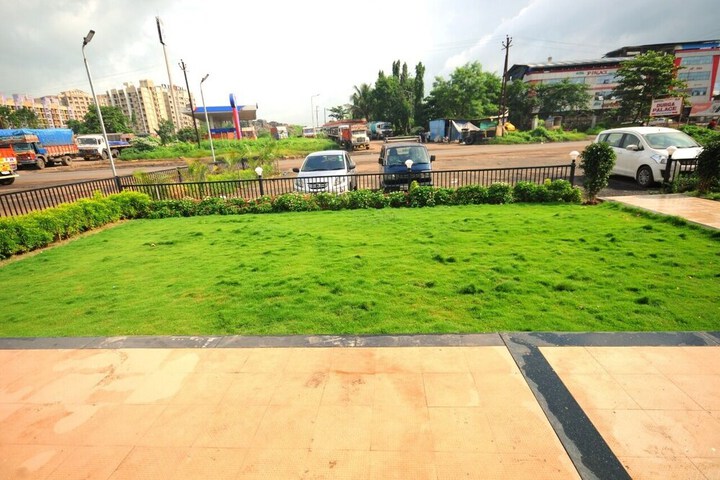 Property Grounds 2 of 34