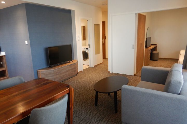 Room 43 of 89