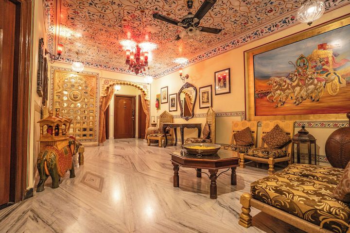Hotel Interior 8 of 129