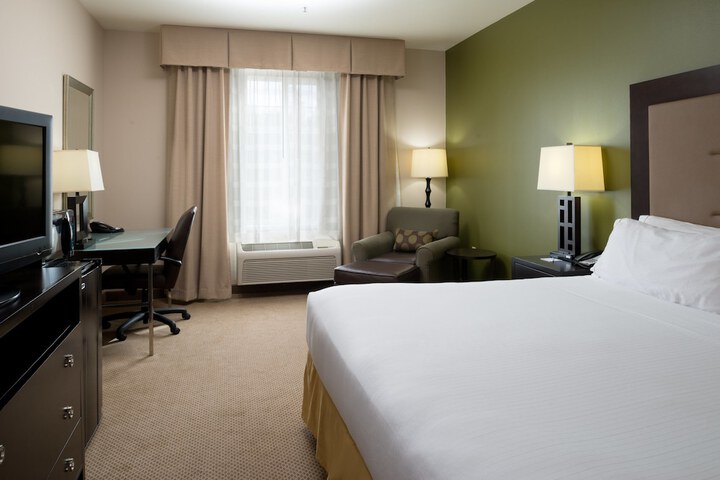 Room 11 of 87