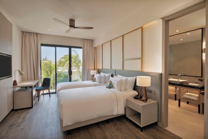 Room 32 of 139