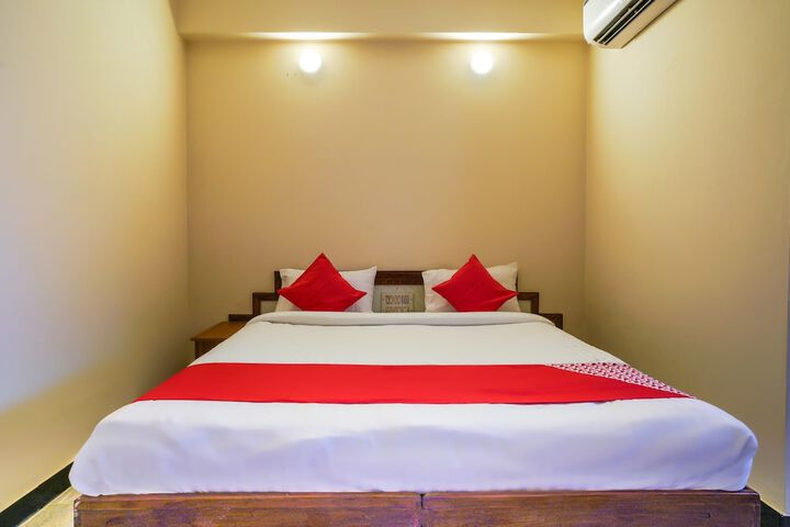 Room 27 of 36