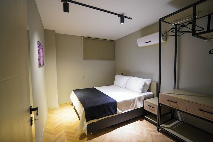 Room 16 of 43