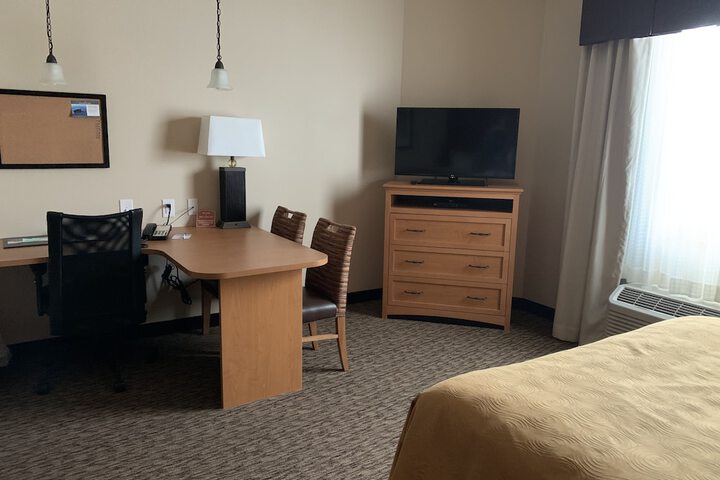 Room 6 of 43