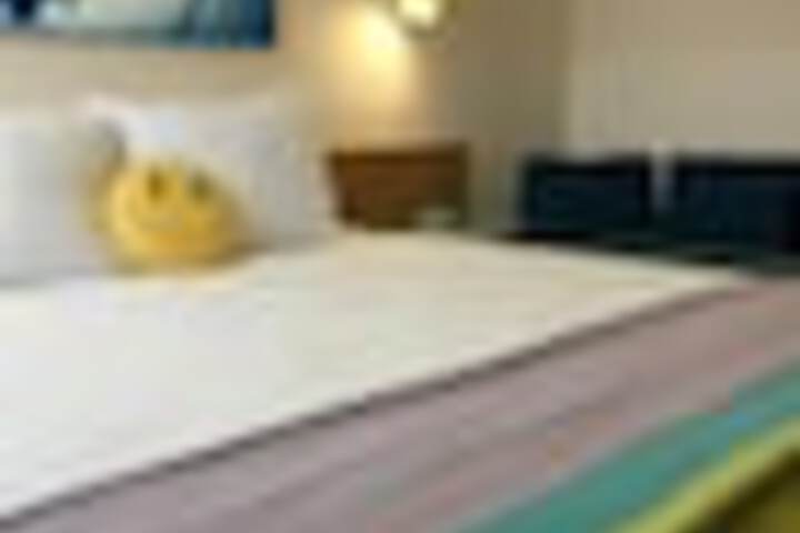 Room 44 of 255