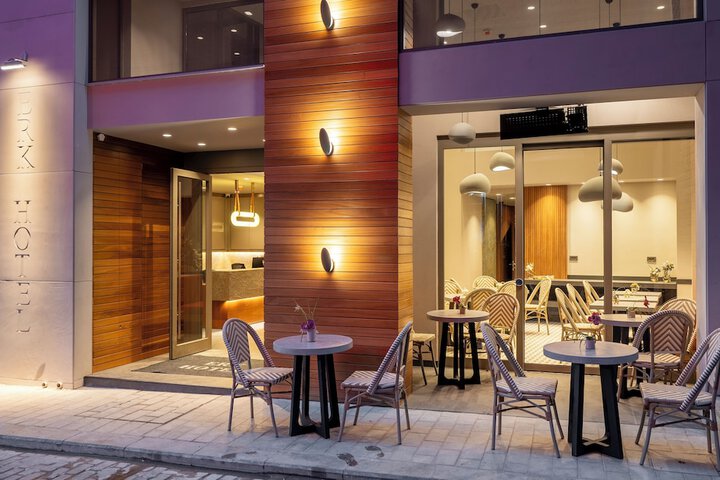 Hotel 112 of 112