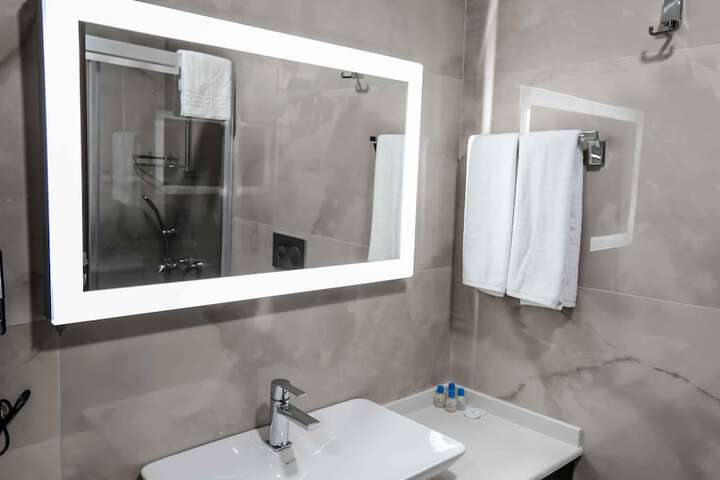 Room 4 of 46