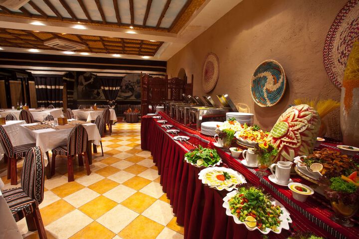 Dining 71 of 84
