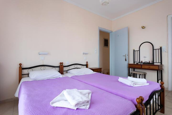 Room 14 of 23