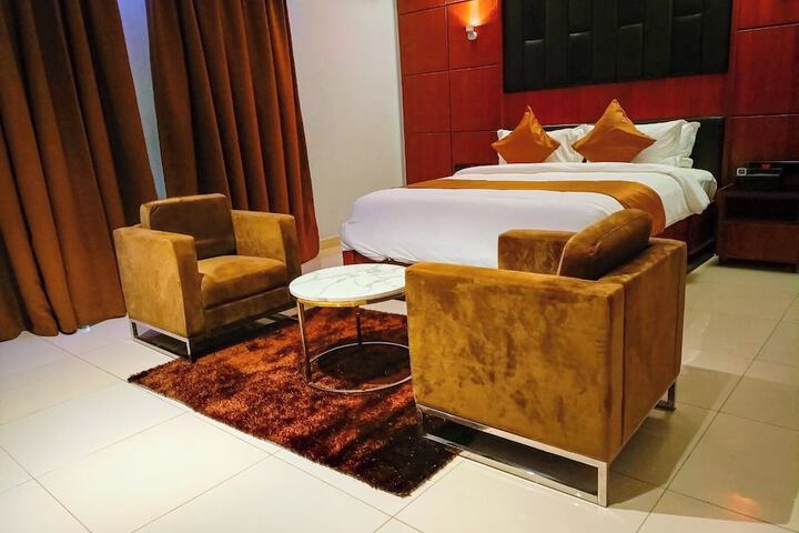 Room 7 of 15
