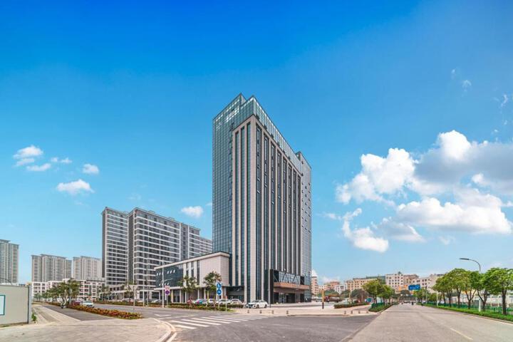 JI Hotel Xiamen Haicang Xinyang Xianghe Square