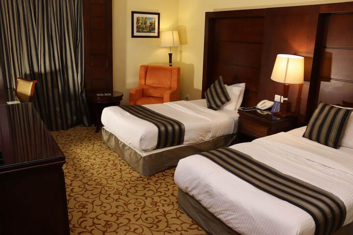 Room 8 of 29