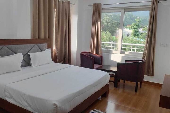 Room 3 of 42