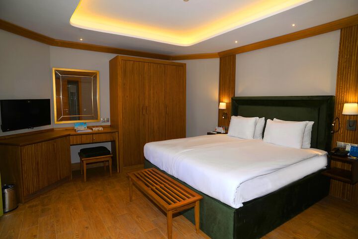 Room 15 of 67