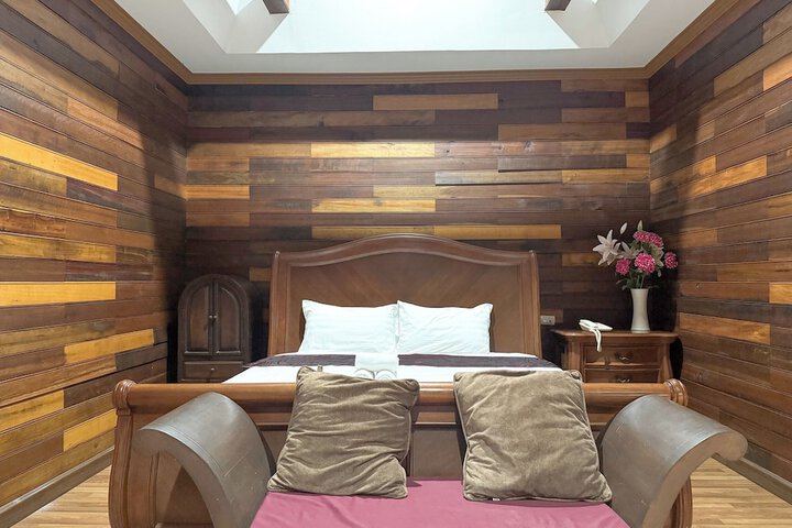 Room 5 of 34