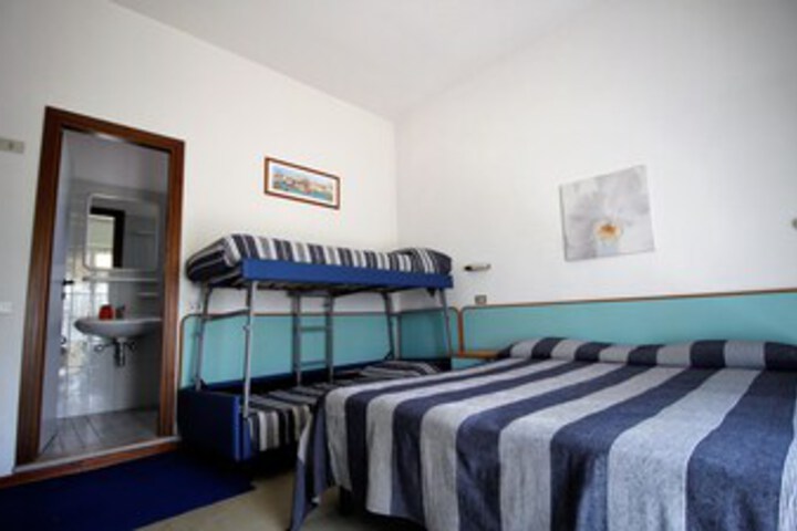 Room 7 of 23