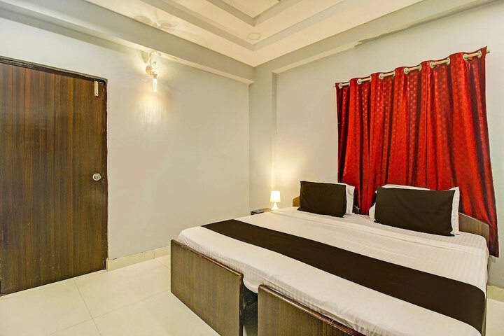 Room 13 of 23