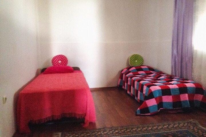 Room 3 of 10
