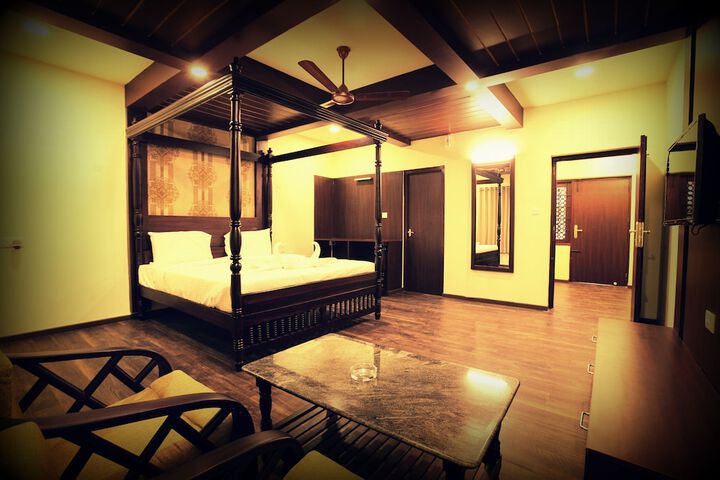 Room 2 of 17