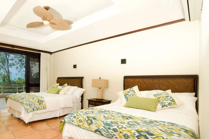 Room 2 of 12
