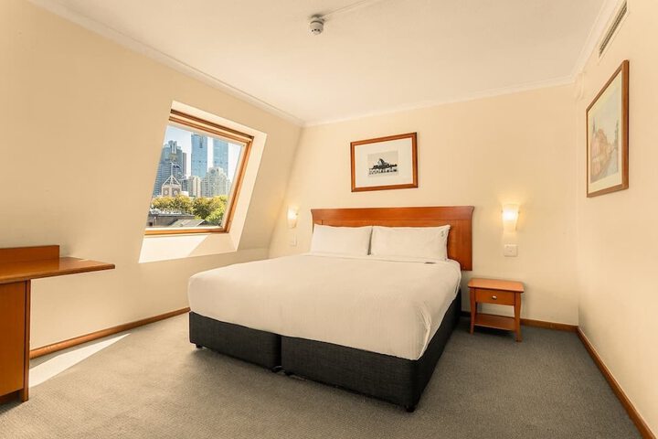 Room 30 of 59