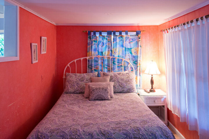 Room 21 of 49