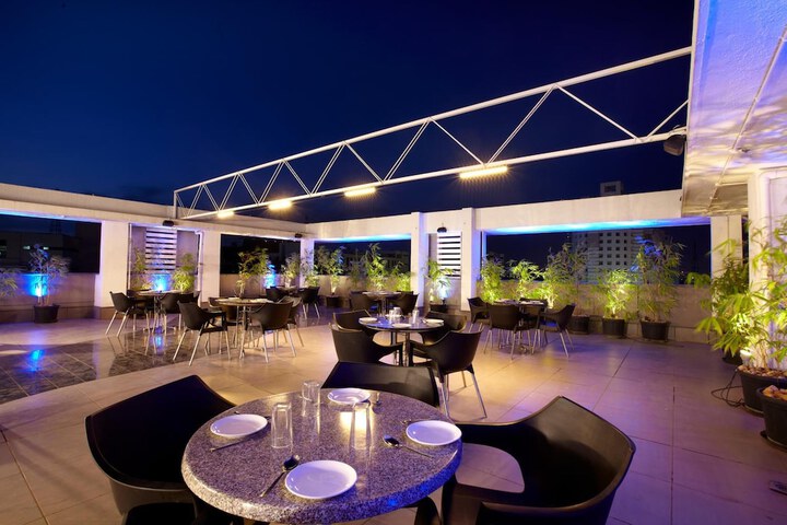 Dining Photos