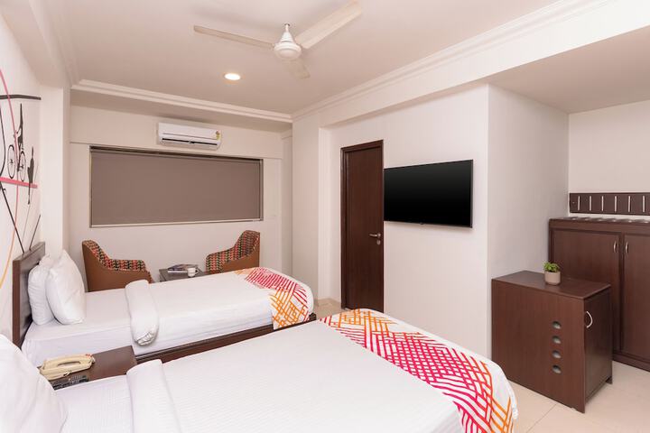 Room 13 of 53