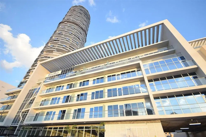 Regent Court 114