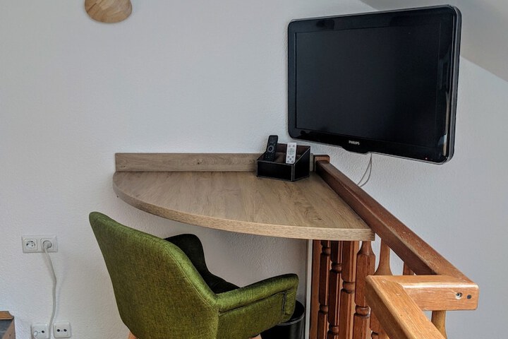Room 14 of 27