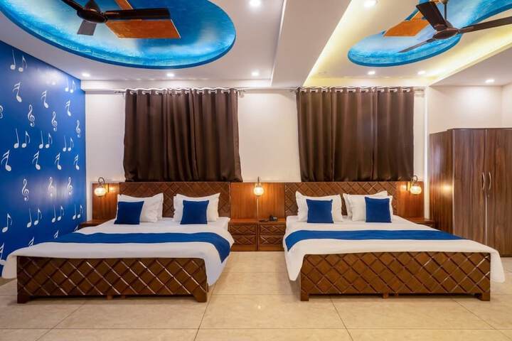 Room 8 of 21