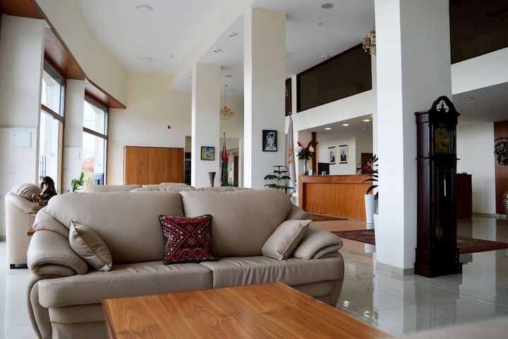 Hotel Interior 14 of 107