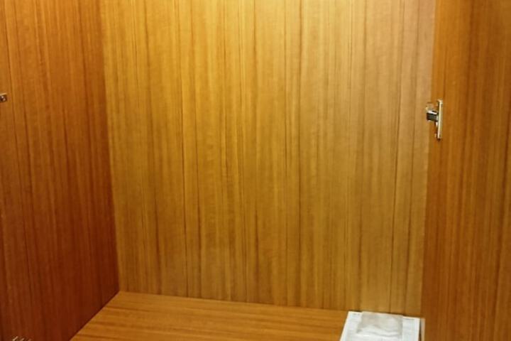 Room 8 of 53